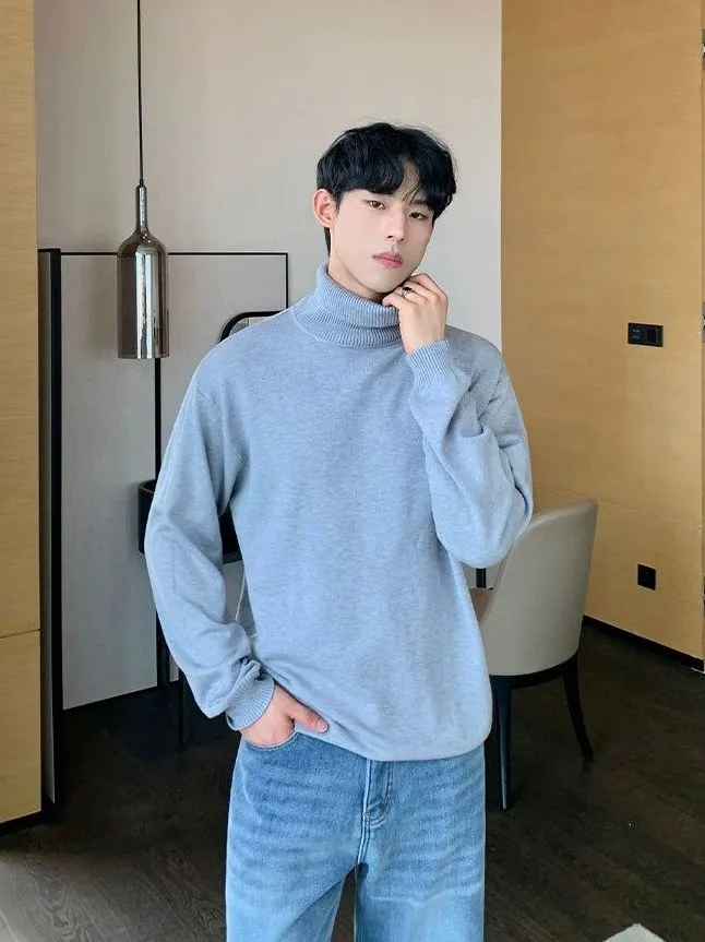 Cui Versatile Relaxed Fit Turtleneck