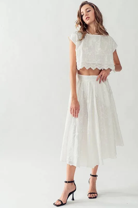 DAISY FLOWER EMBROIDERY MIDI SKIRT
