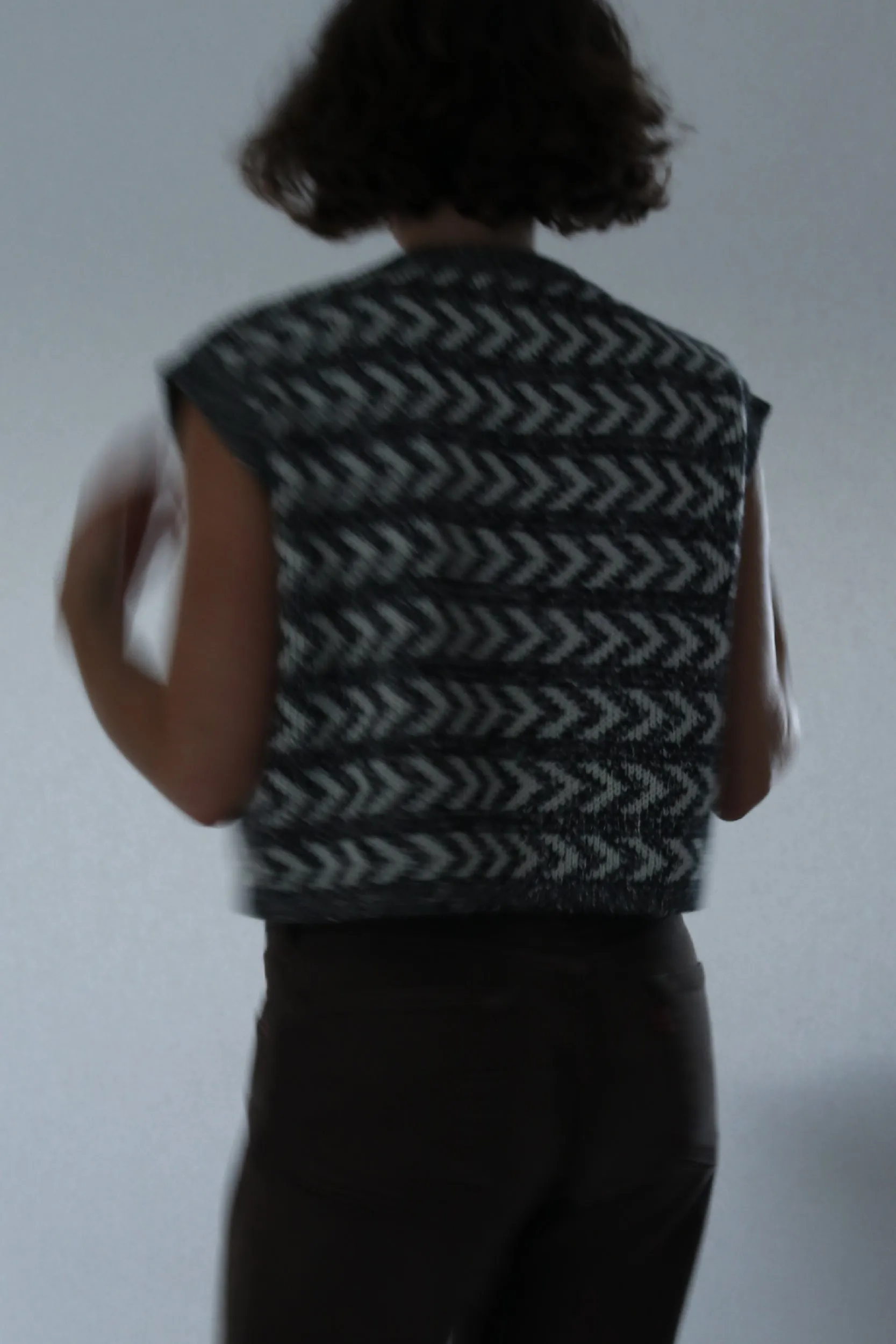 ITALIAN VINTAGE KNITTED SWEATER VEST
