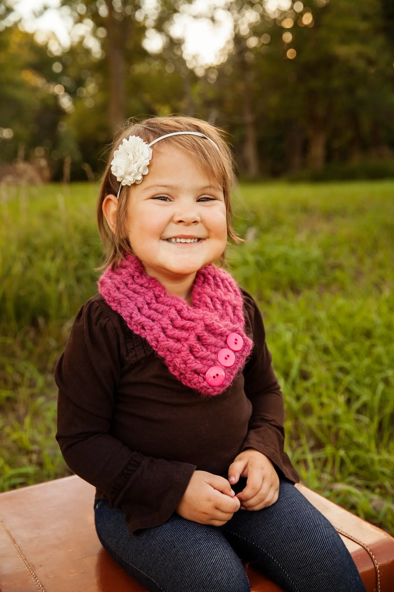 Raspberry pink button scarf
