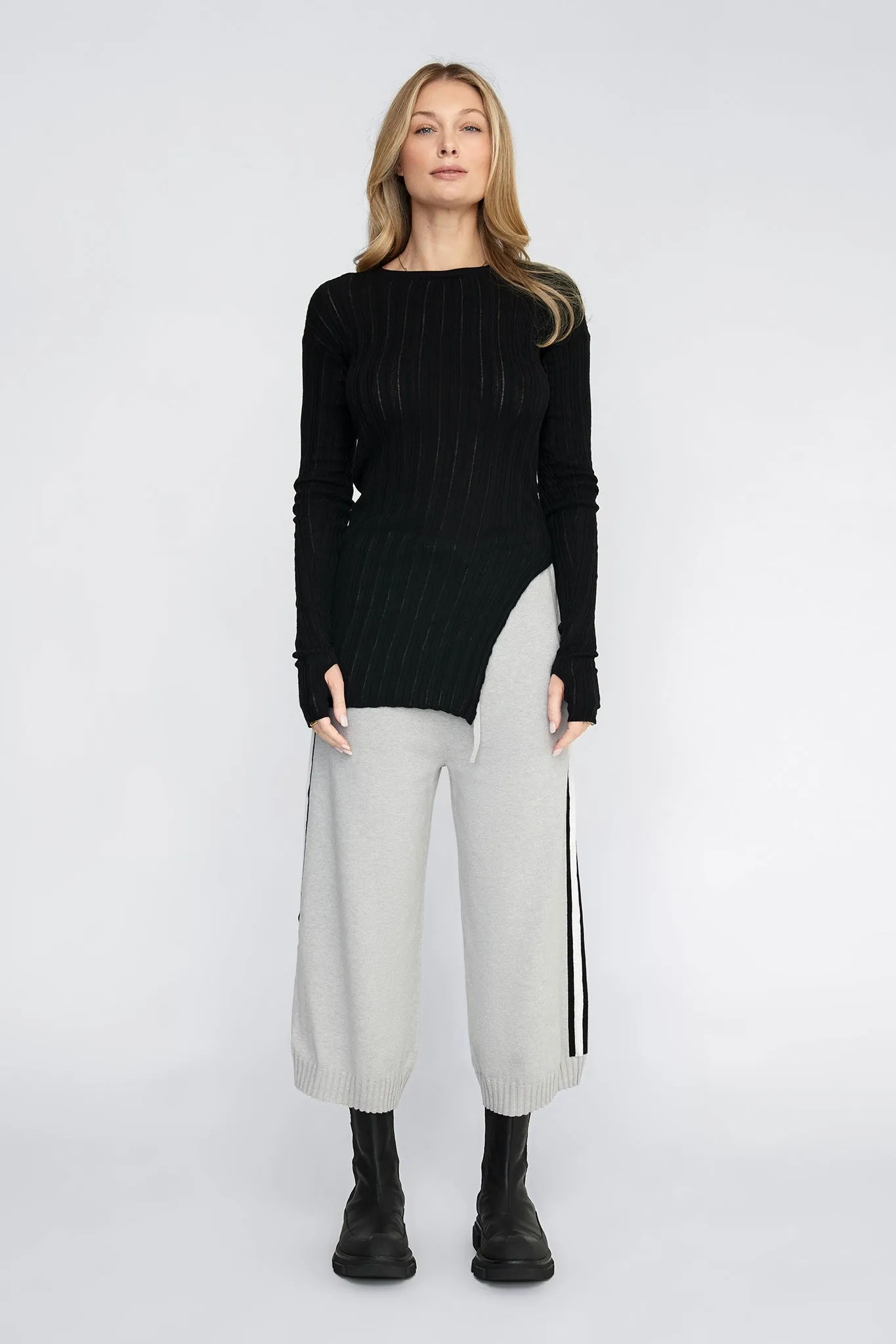 Rounded Veneer Tunic / Black