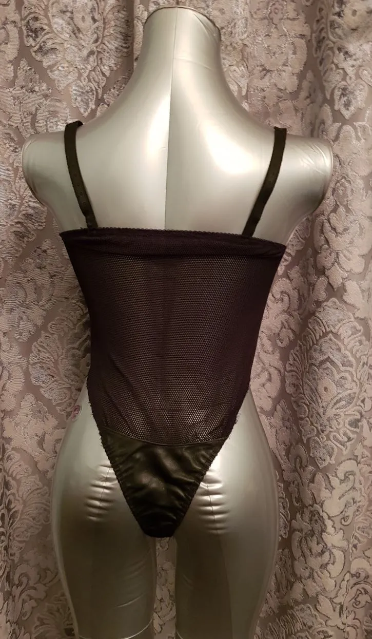 RUNOUT Elegant Moments leather and fishnet teddy (OS)